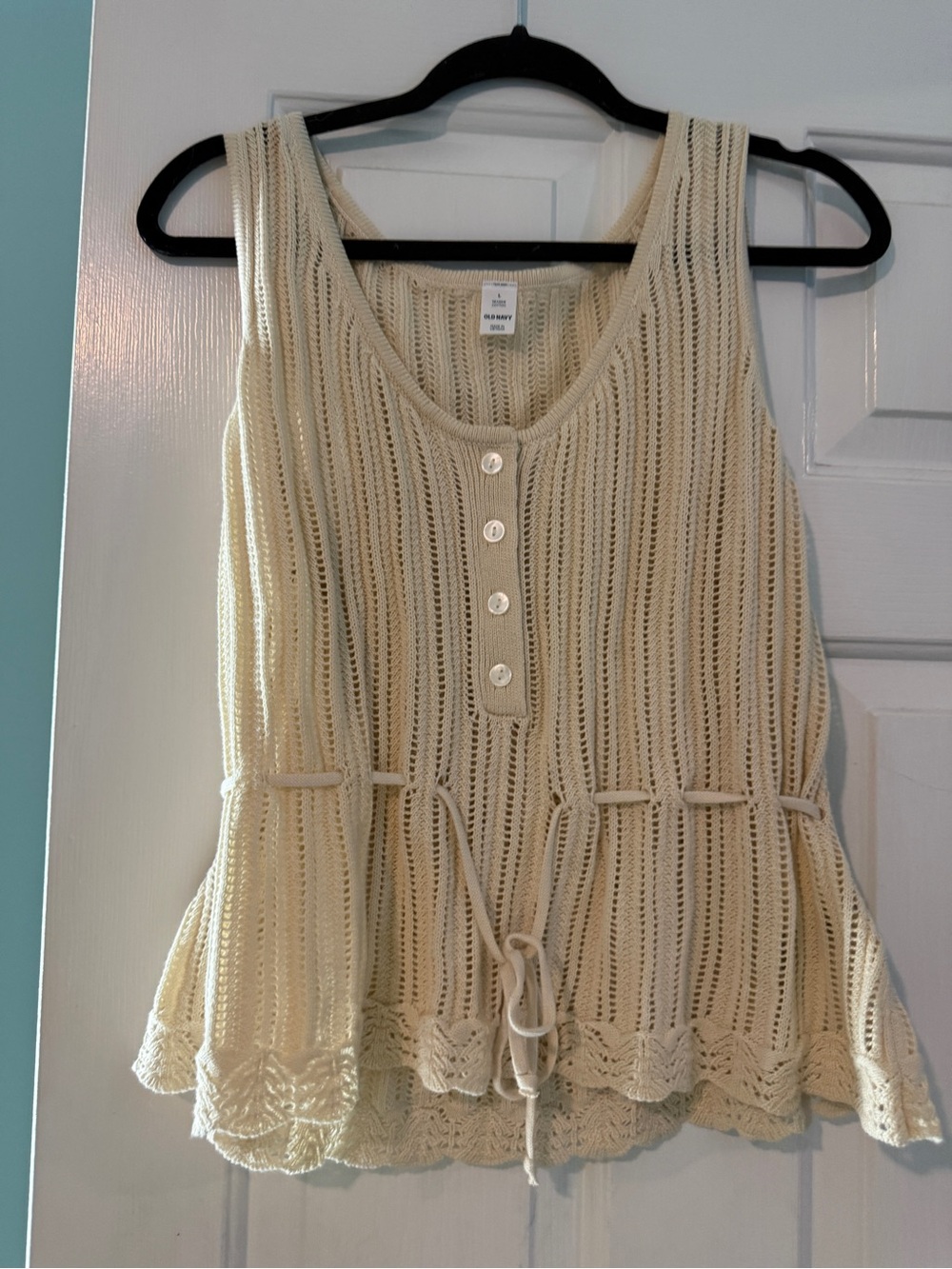 Old Navy Cream Crochet Tie-Front Tank Top